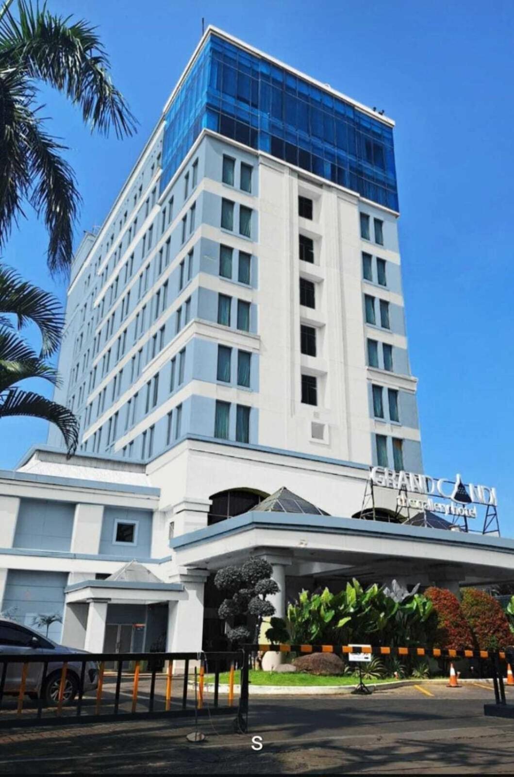 Grand Candi Hotel Semarang Exteriér fotografie